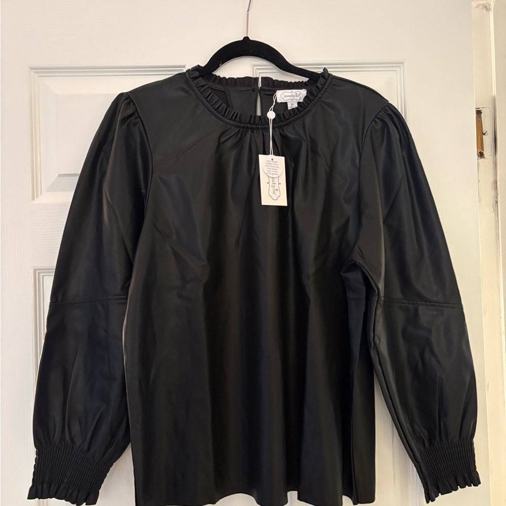 Mud Pie Black Long Sleeve Relaxed Blouse with Bib Collar